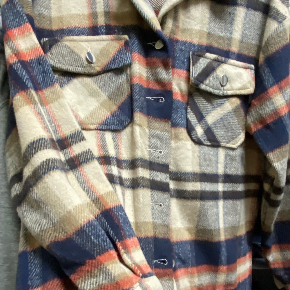 Women’s size small shacket